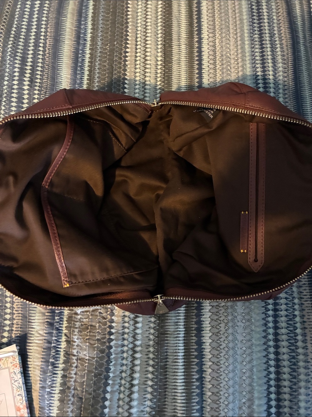 Pour La Victoire Plum-Marion Leather Satchel with leather Navy Handles and Trim - Picture 4 of 14